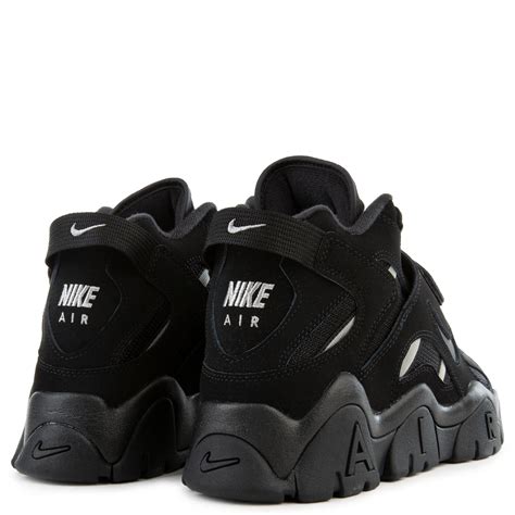 air barrage mid black shoes